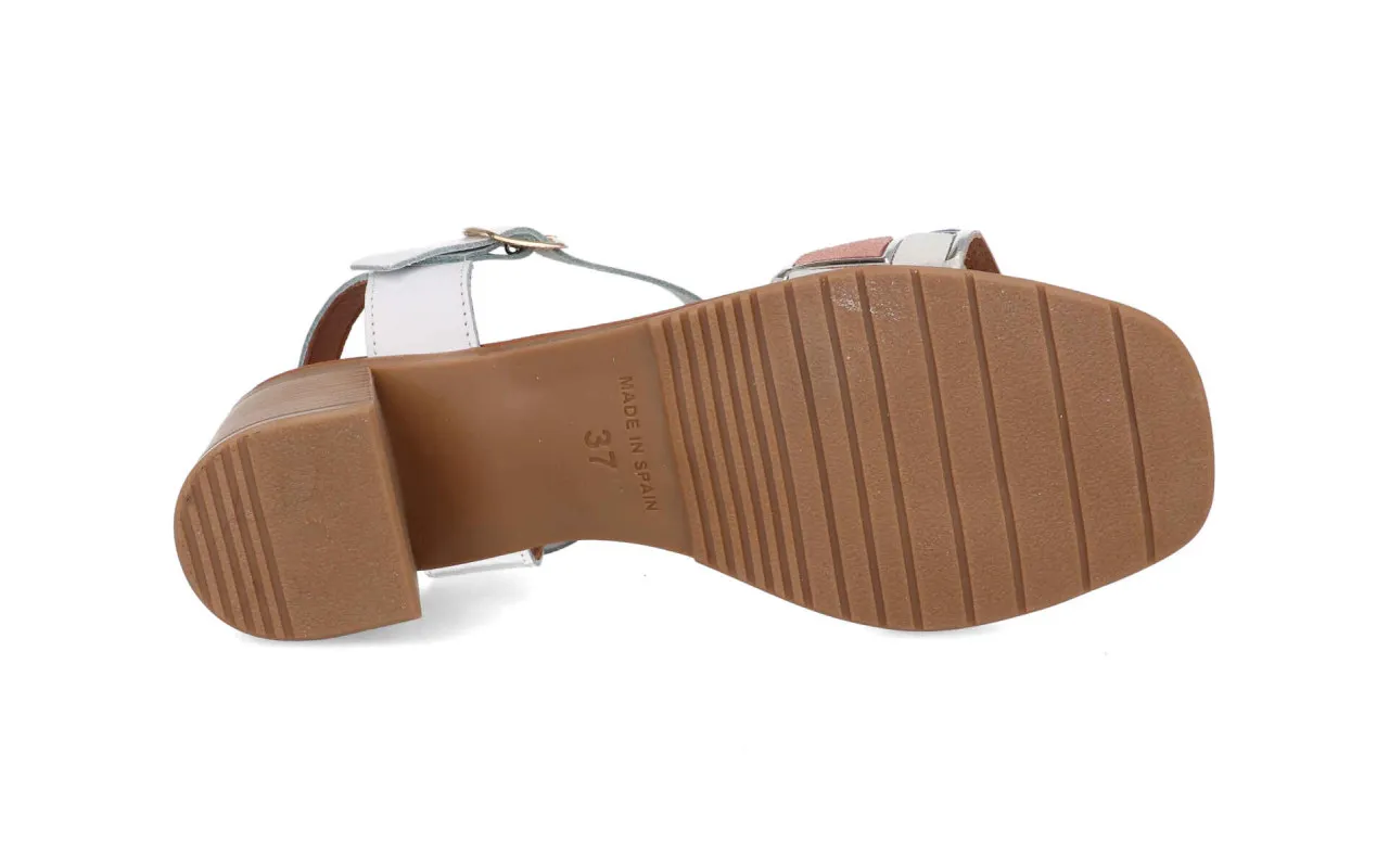 8010  BDA SANDALIAS DE TACÓN
