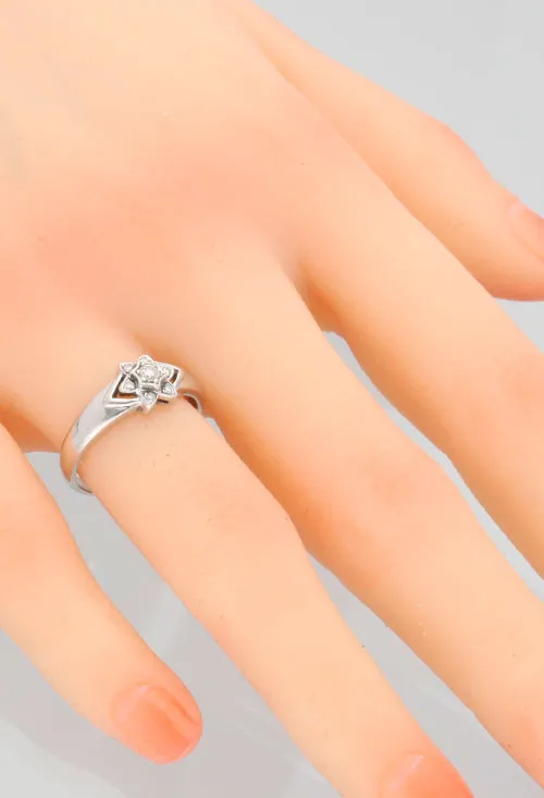 ANILLO DE ORO BLANCO 18 KTES CON DIAMANTES 038_LO01321MY01