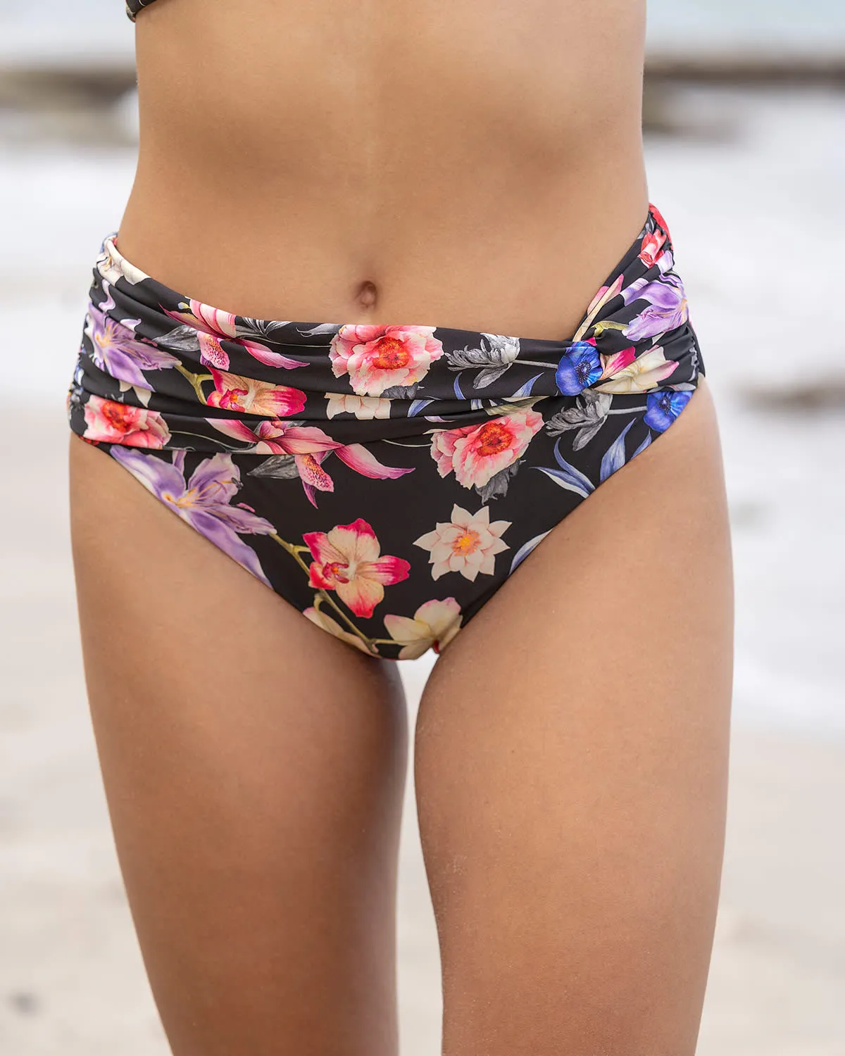 BIKINI CON PANTY DE TIRO ALTO TECNOLOGíA BIOPET