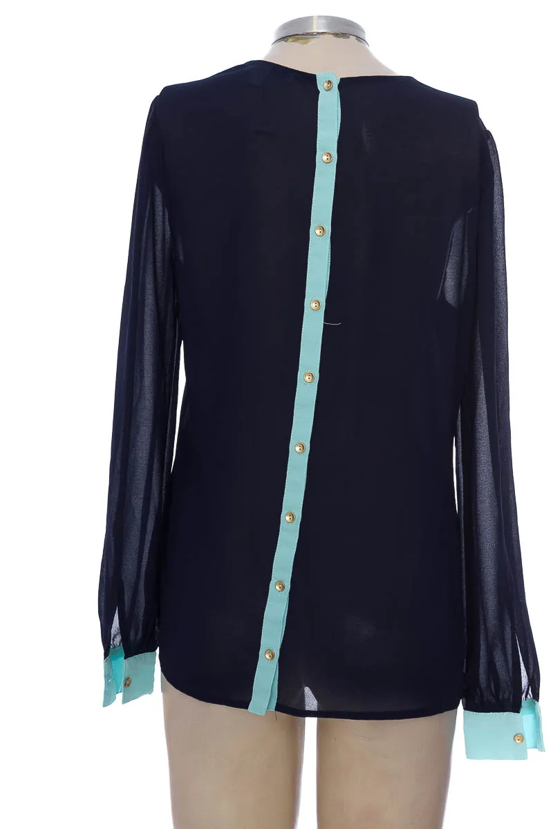 BLUSA COLOR AZUL  FOREVER 21