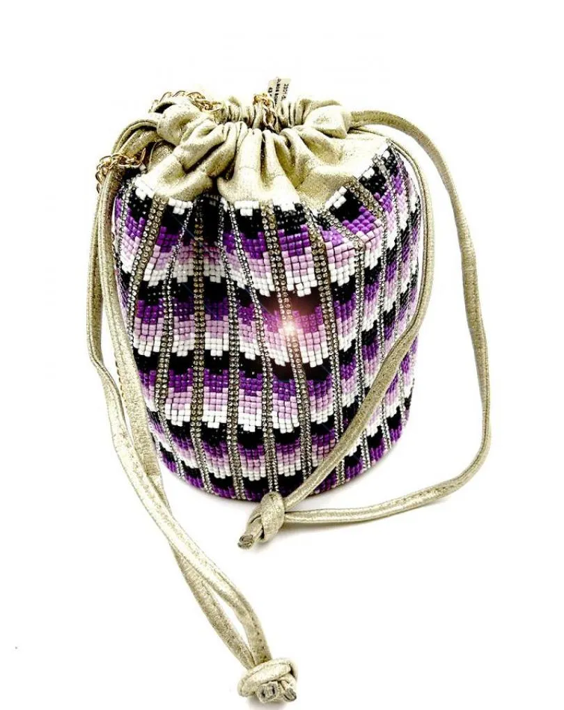 BOLSOS ORIGINALES VERDES DE BOMBONERAS CON  PEDRERIA