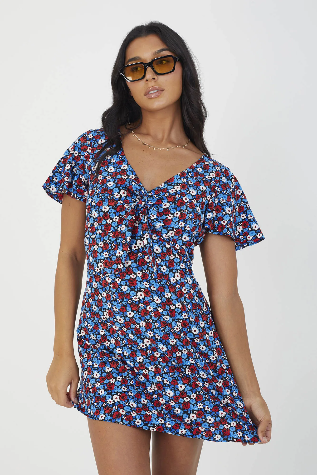 Brave Soul Vestido de flores con manga corta