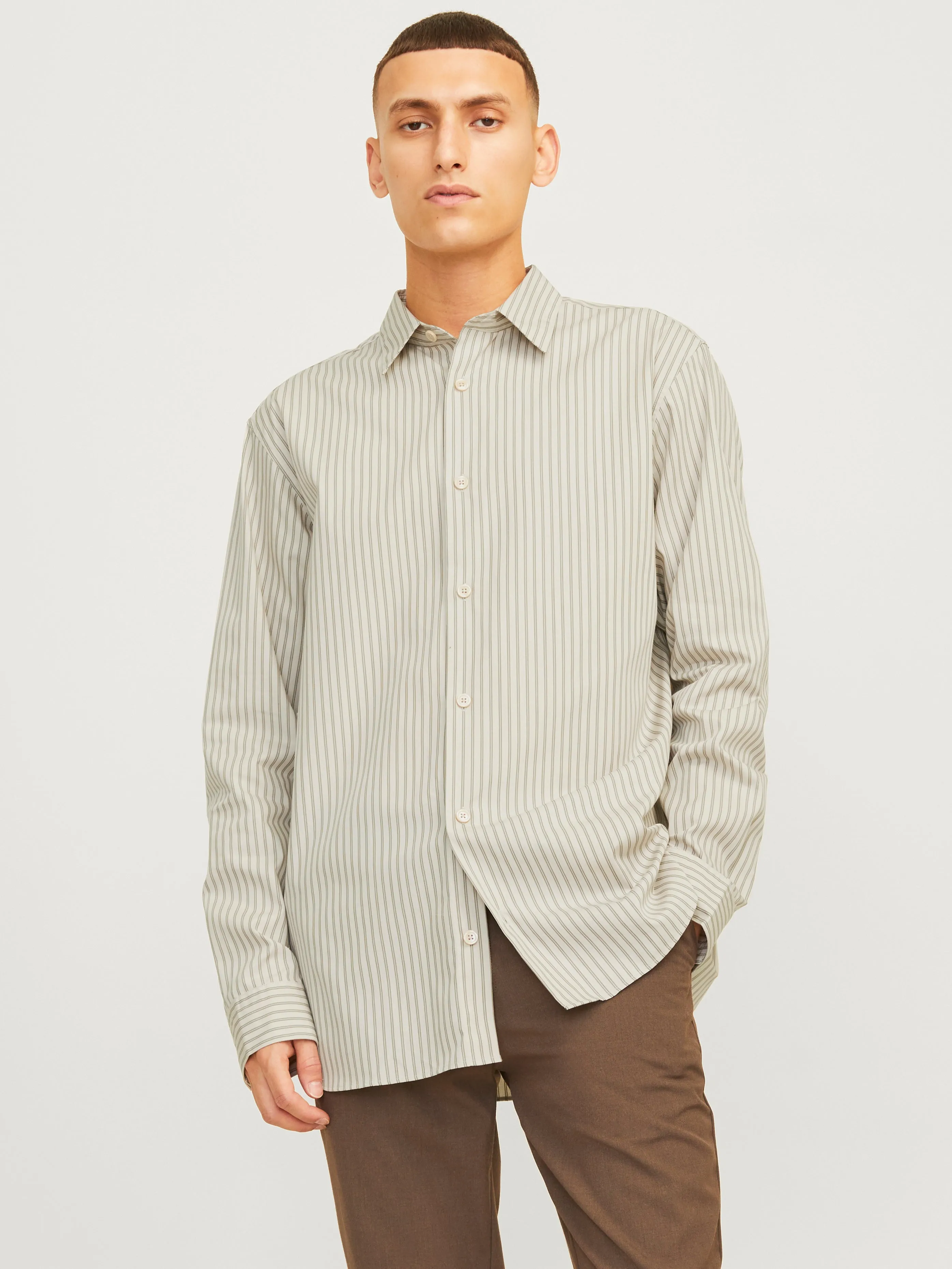 Camisa Corte relaxed | Gris intermedio | Jack & Jones®