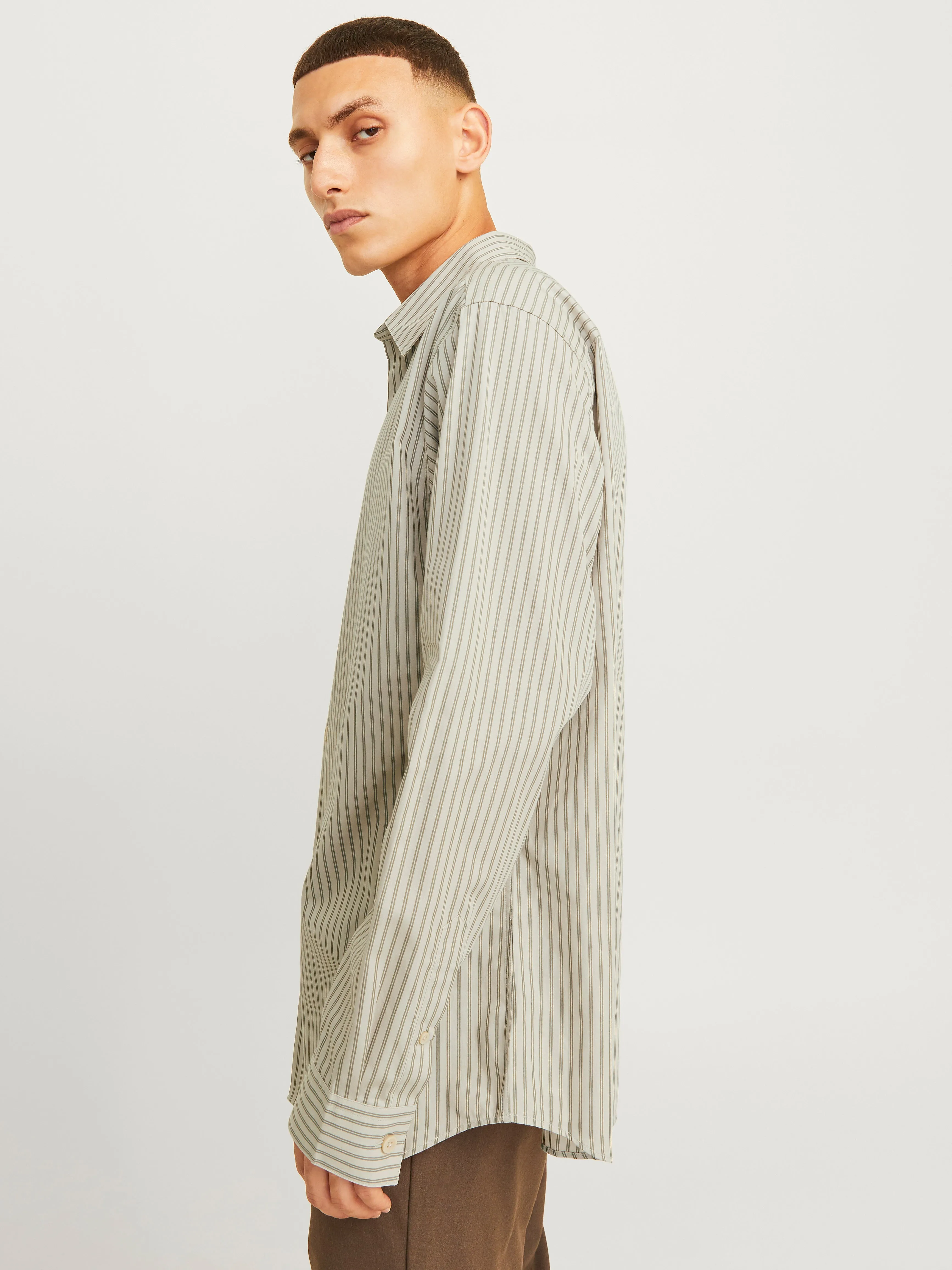 Camisa Corte relaxed | Gris intermedio | Jack & Jones®