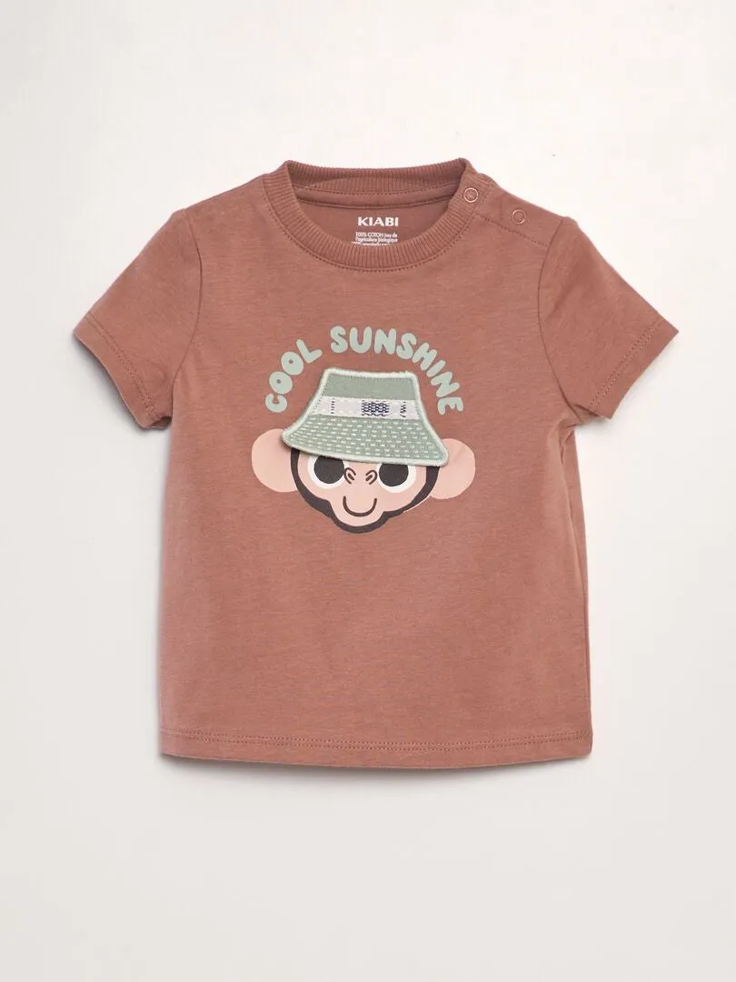 CAMISETA CON ADORNO EN RELIEVE  MARRON