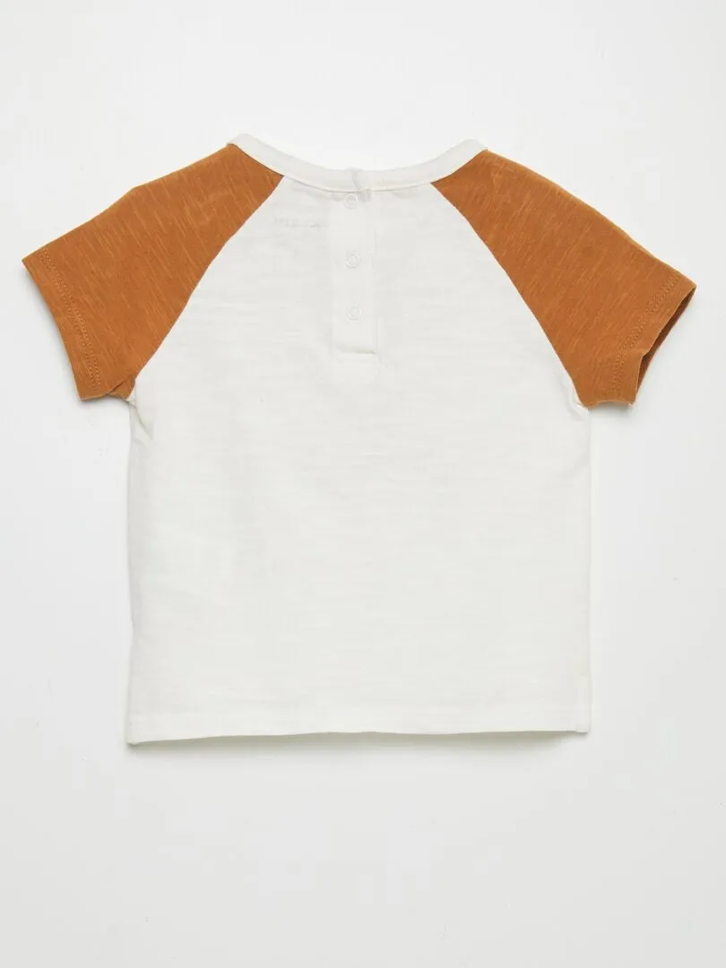 CAMISETA ESTAMPADA CON MANGA CON CONTRASTE  BLANCO