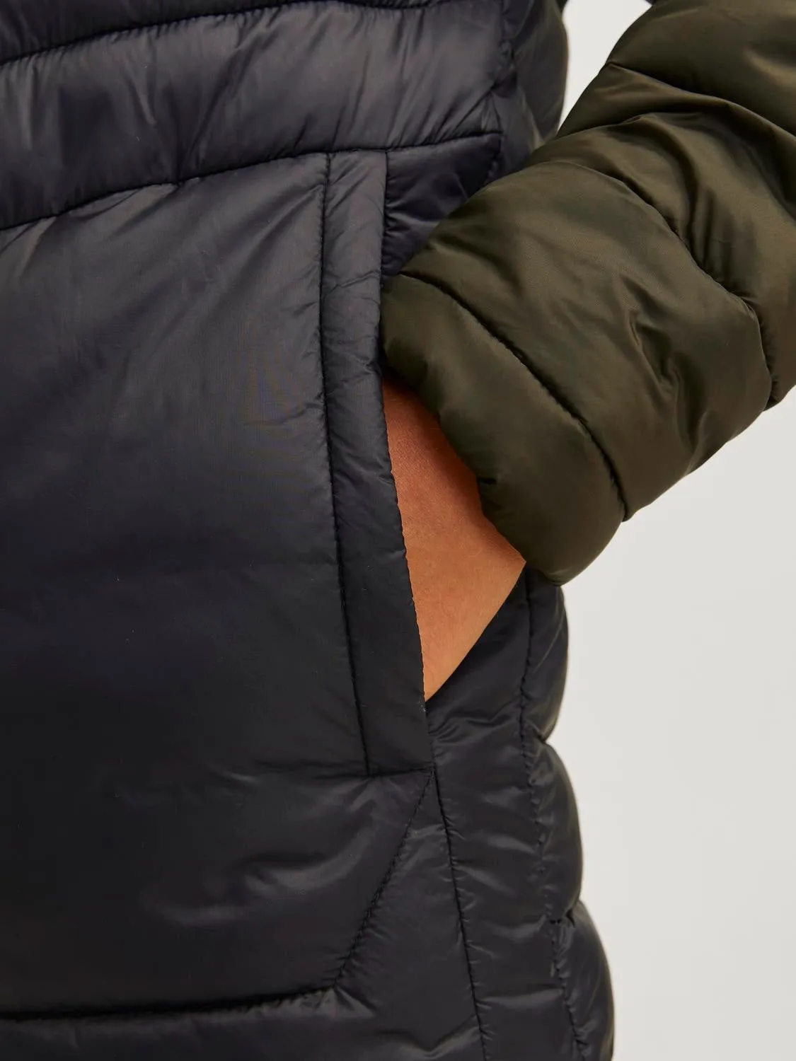 Chaqueta corta acolchada Junior | Negro | Jack & Jones®