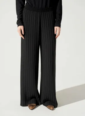 COTELAC Pantalón ancho plisado en negro