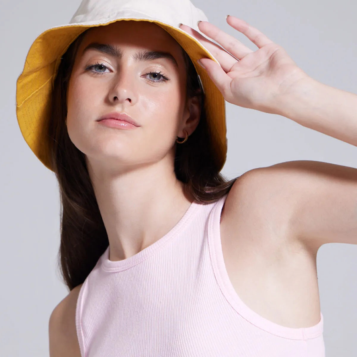 Crop Top Manga Sisa