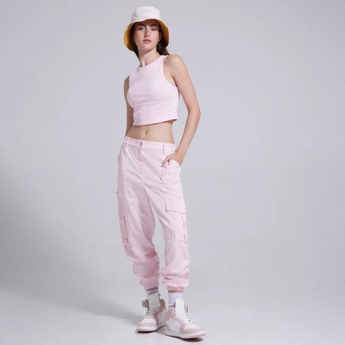 Crop Top Manga Sisa