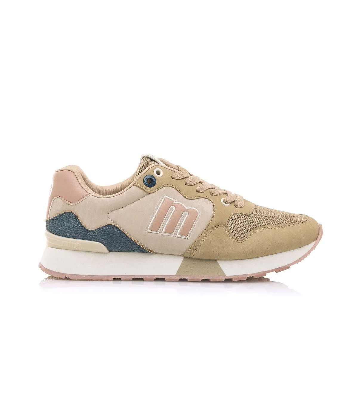Deportivo en color arena para mujer