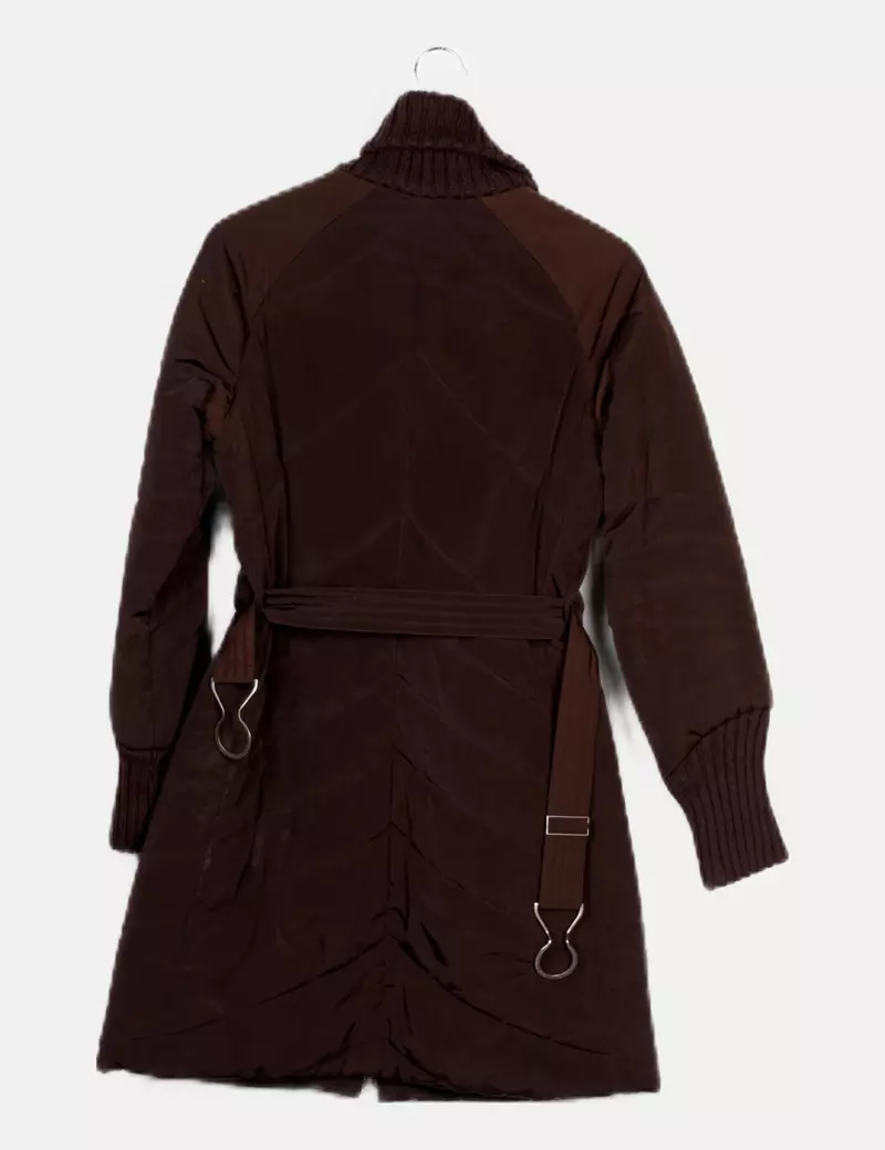 Escada Sport Abrigo marrón acolchado