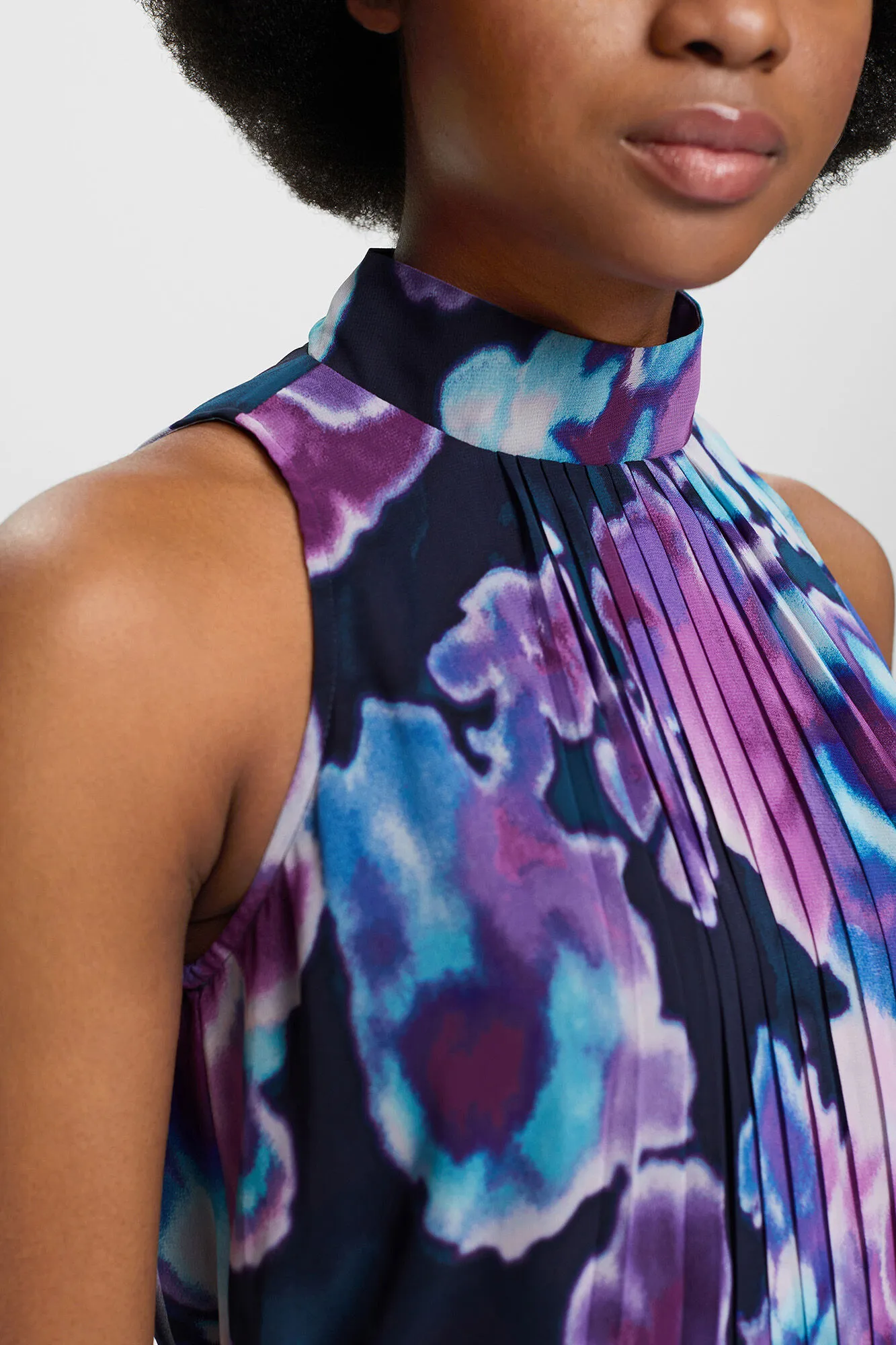 Esprit Vestido largo estampado cuello alto