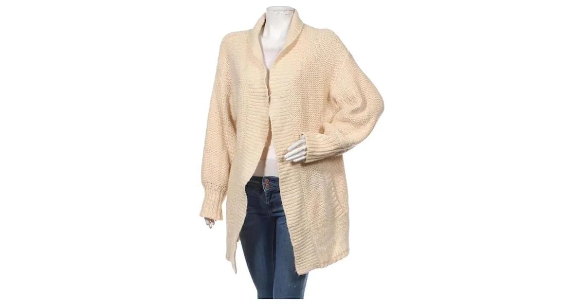 Ganni Prendas de punto Beige 