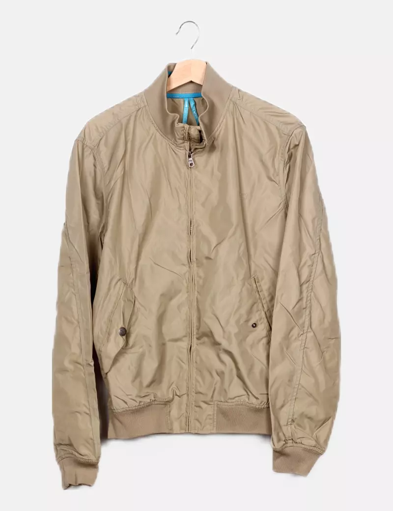GAS Chaqueta beige impermeable