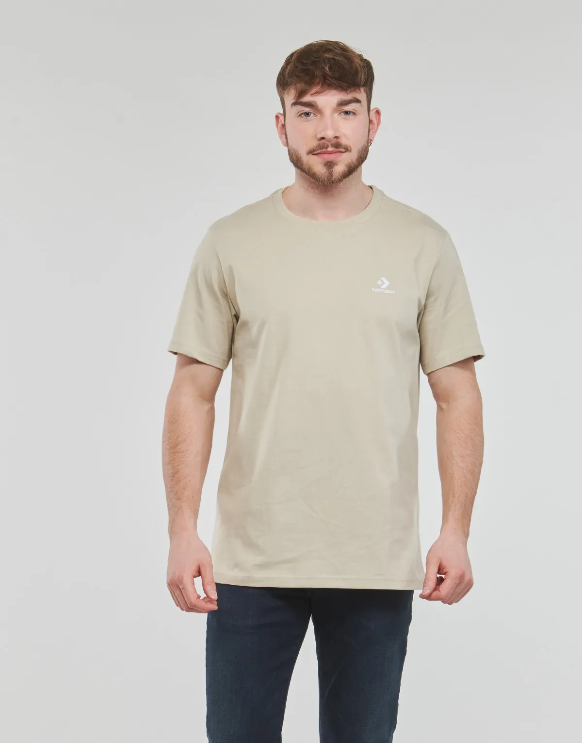 GOTO EMBROIDERED STAR CHEVRON TEE