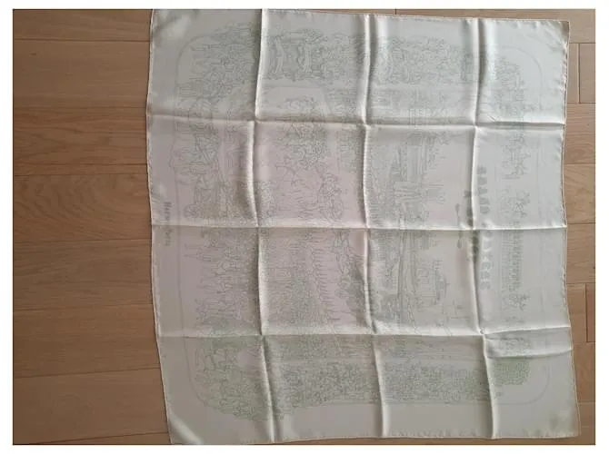 Hermès "Gran Procesión en Moscú" Beige 