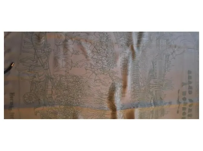 Hermès "Gran Procesión en Moscú" Beige 