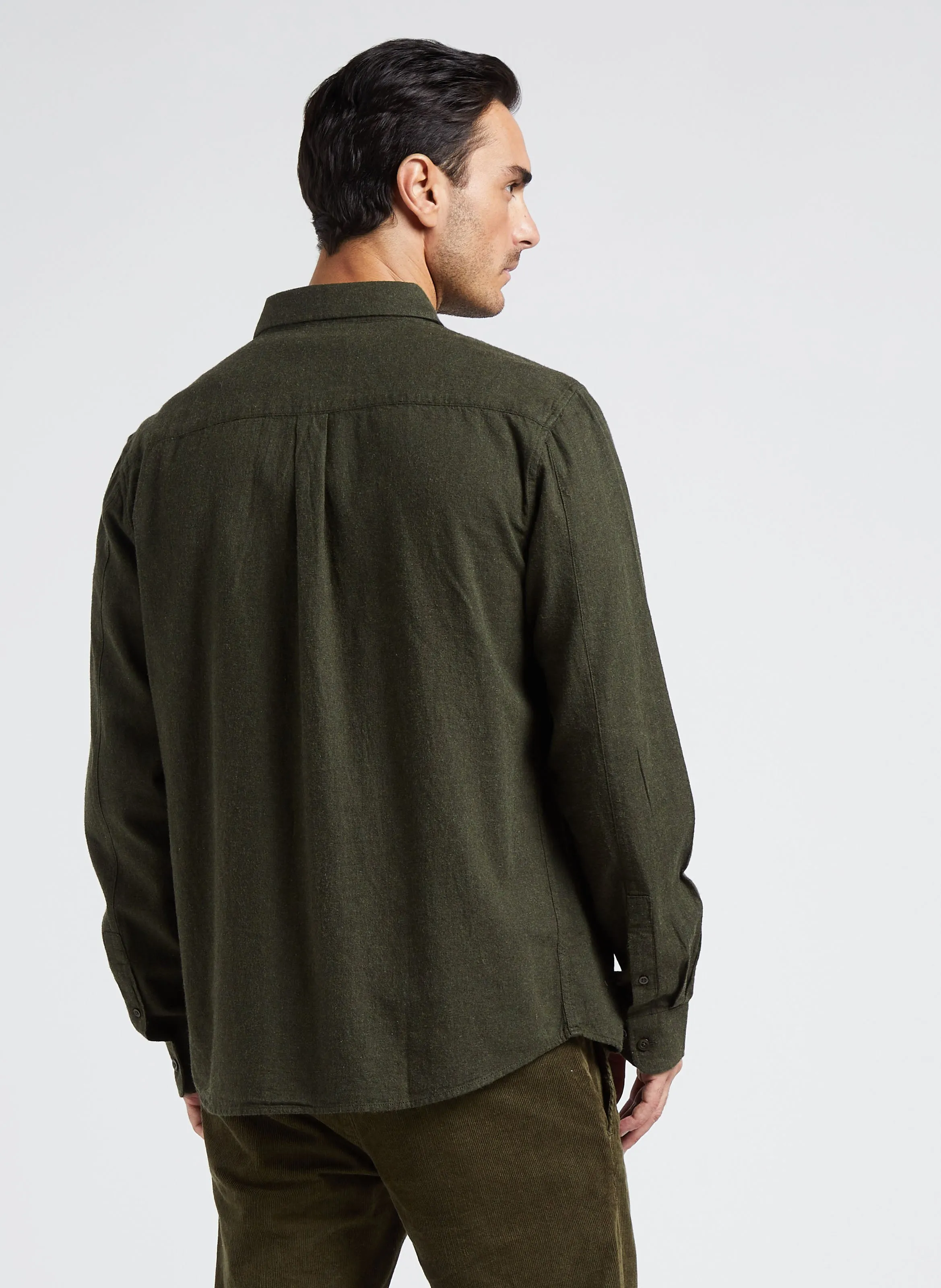 KNOWLEDGE COTTON APPAREL Camisa slim fit de algodón orgánico con cuello americano en verde