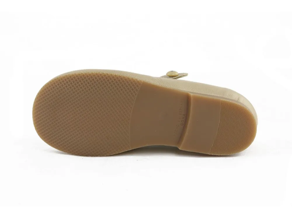 Mercedita piel camel moreda con botón Jeromín