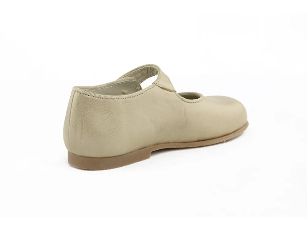 Mercedita piel camel moreda con botón Jeromín