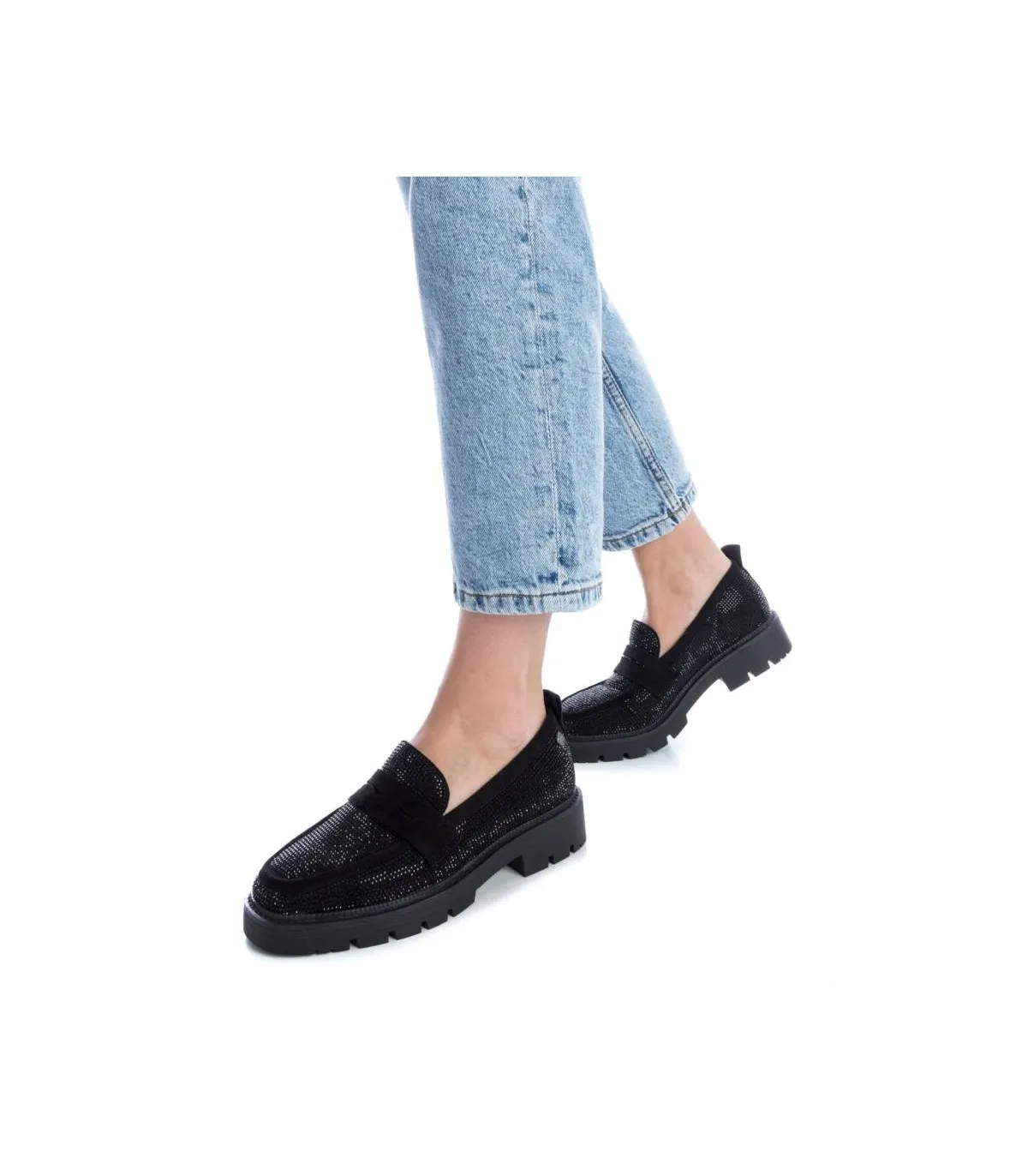 Mocasín con brillos en negro de mujer
