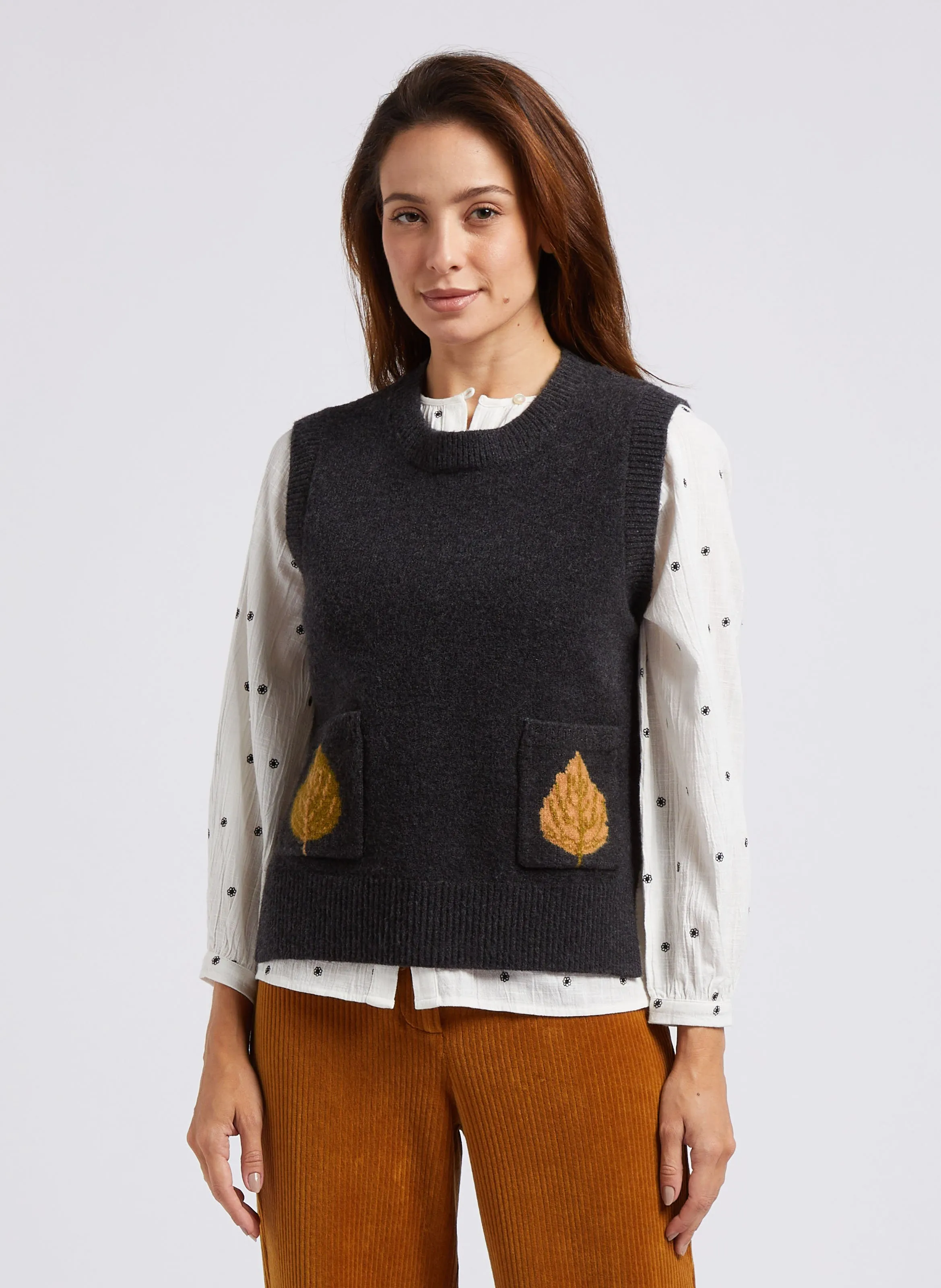 NICE THINGS Jersey recto con cuello redondo en gris