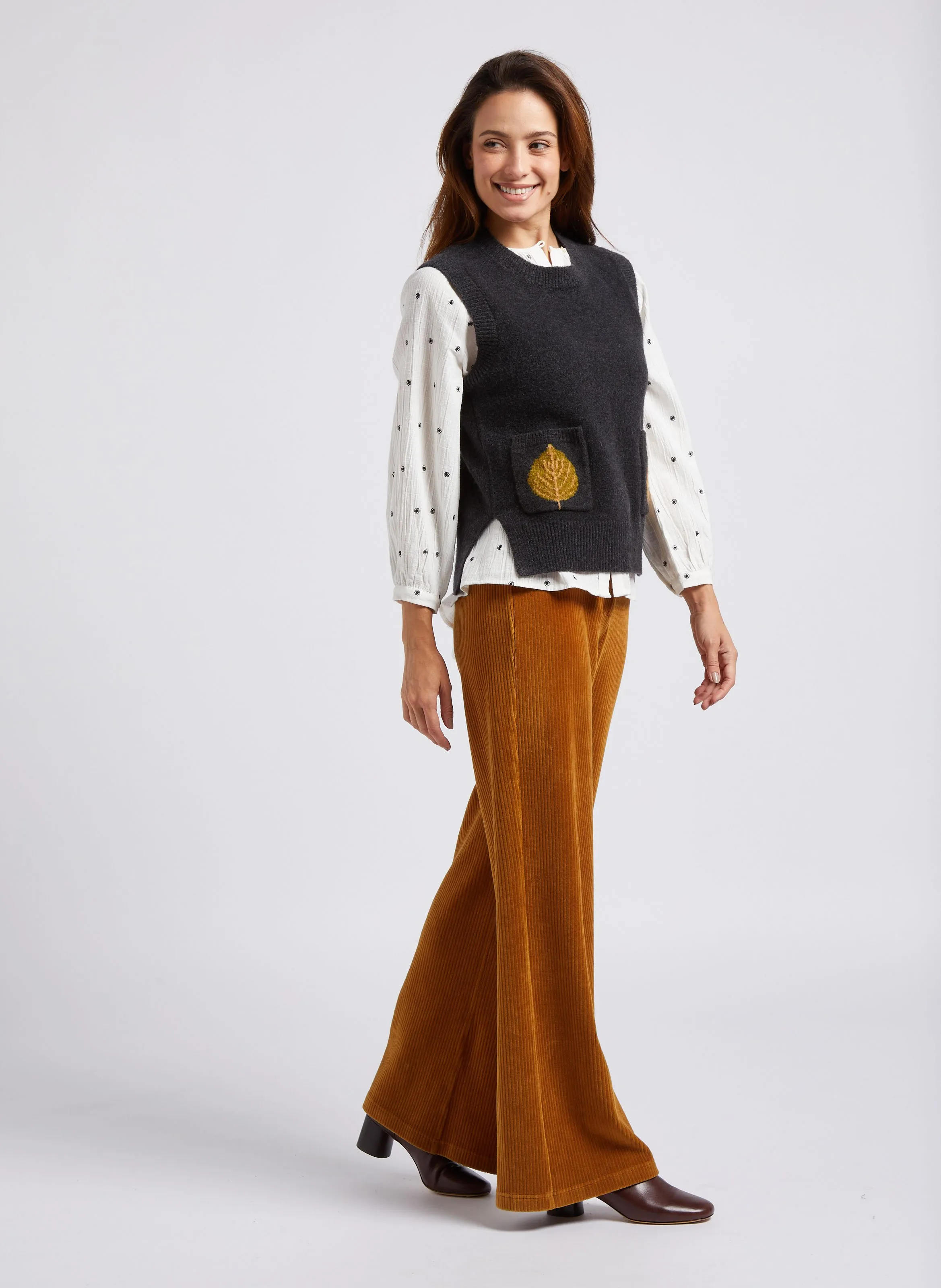 NICE THINGS Jersey recto con cuello redondo en gris
