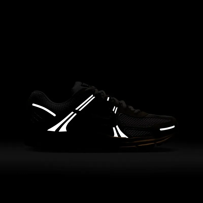 NIKE ZOOM VOMERO 5 HF4259100