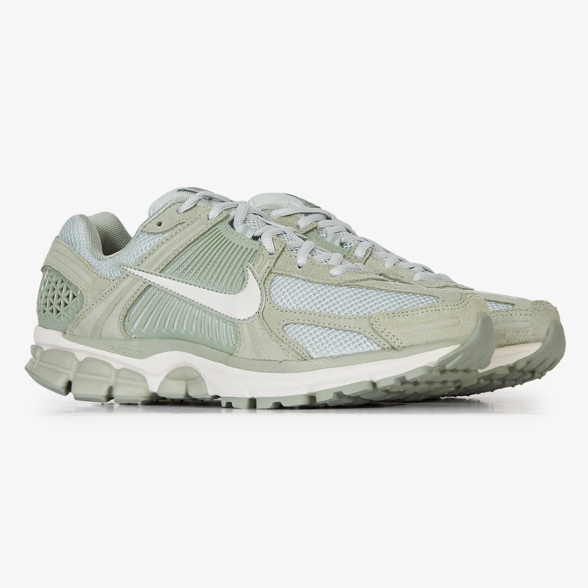 NIKE ZOOM VOMERO 5