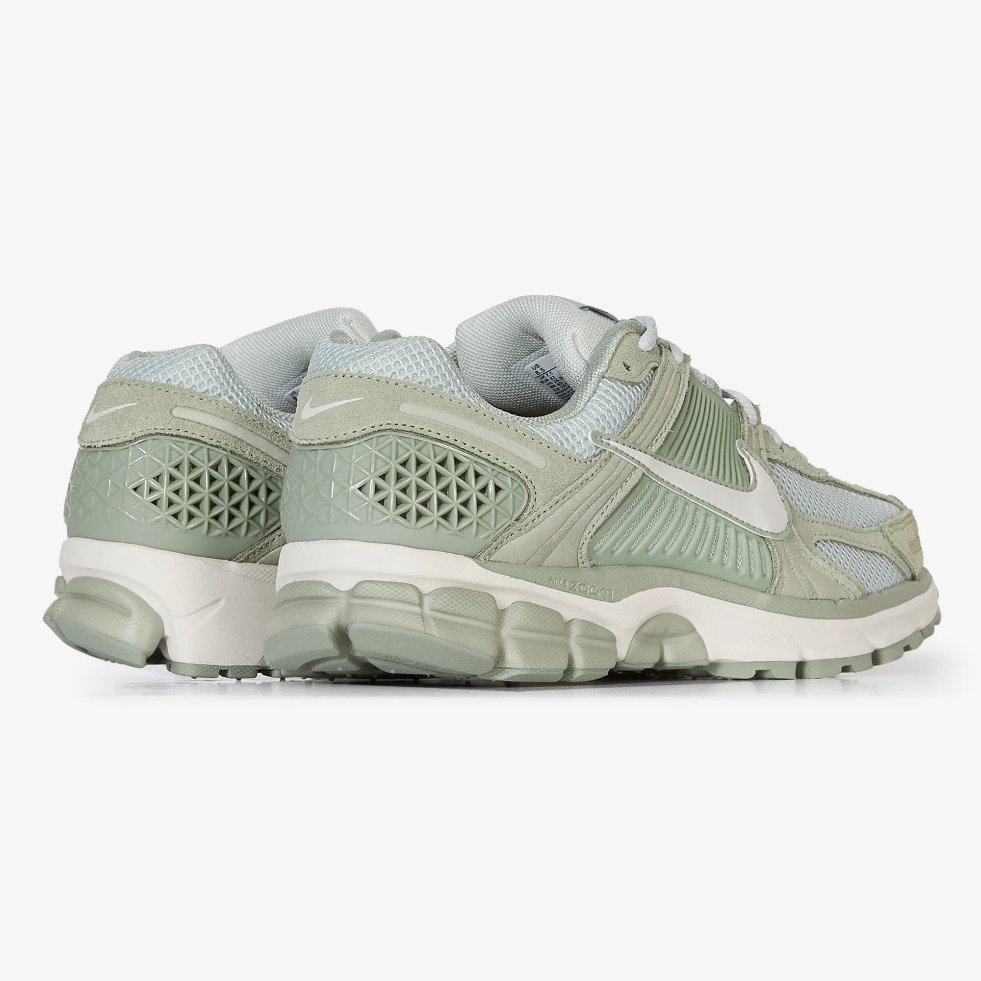 NIKE ZOOM VOMERO 5