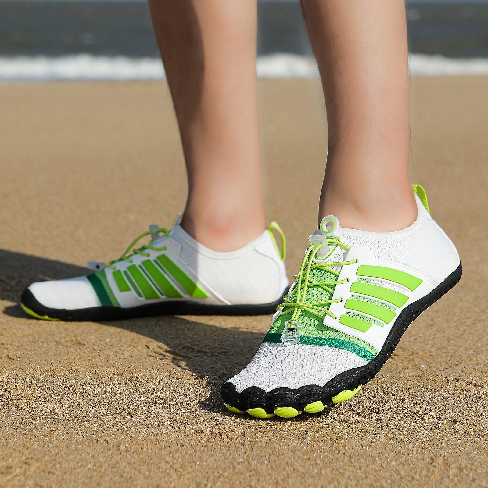 Nuevo diseño Zapatos de agua para adultos Vadeo de playa para adultos Zapatos acuáticos descalzos Entrenadores Corredor Caminar 