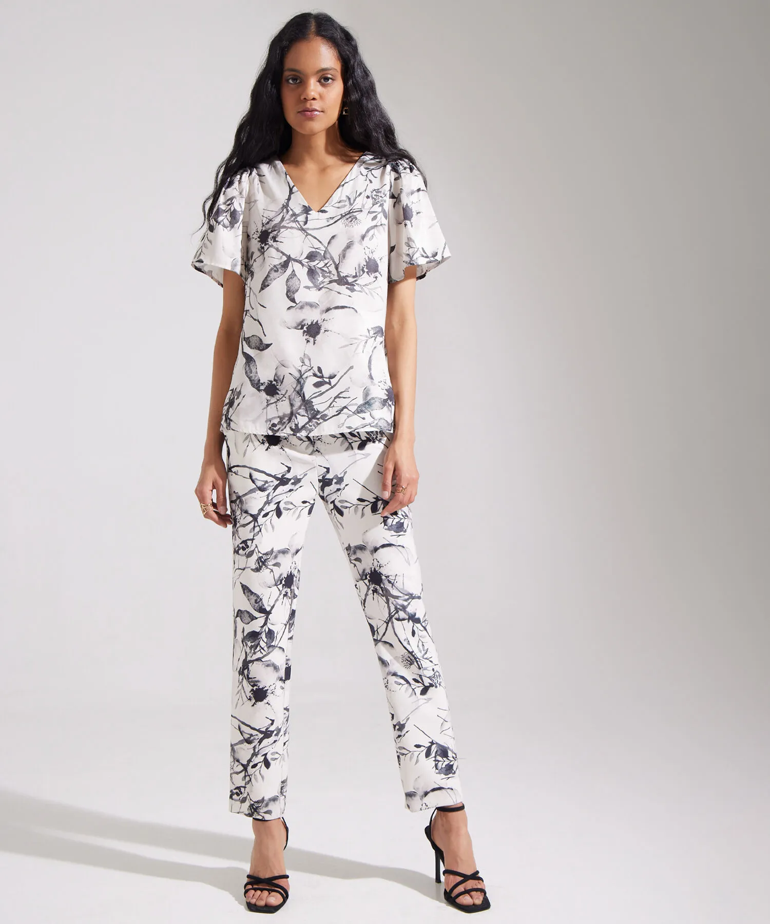 PANTAL&OACUTE;N CL&AACUTE;SICO ESTAMPADO