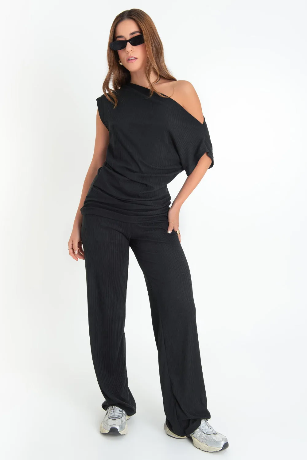 Pantalón canalé de fit wide leg cintura elástica