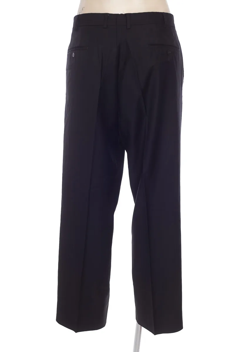 PANTALóN COLOR NEGRO  ARTURO CALLE