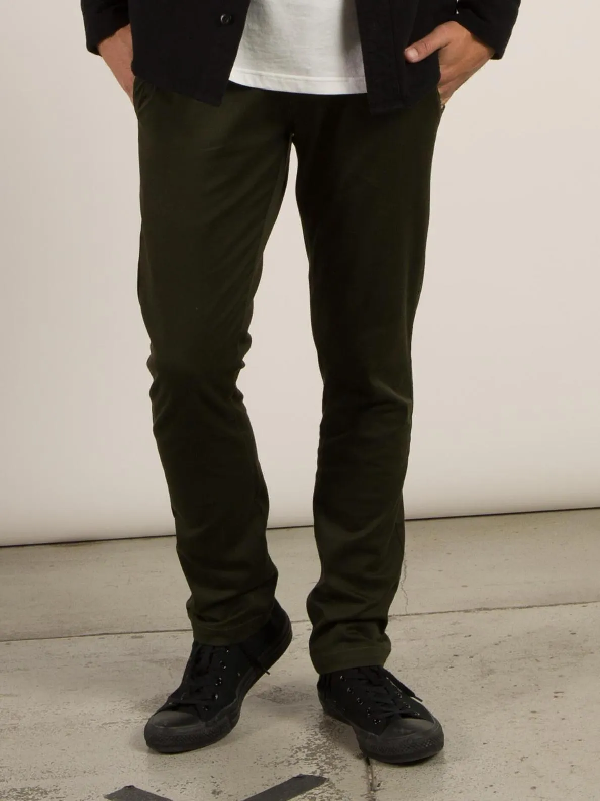 Pantalón VOLCOM chino para Hombre CHINO FRICKIN SKINNY – DARK GREEN Ref. A1131600 verde