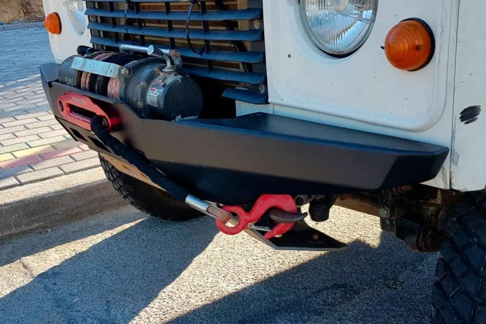 Paragolpes frontal acero Defender con AC
