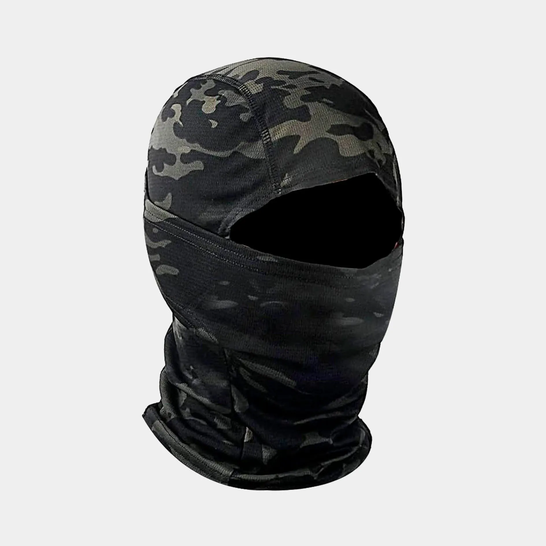 PASAMONTAAS BALAKLAVA  COMBAT ZONE