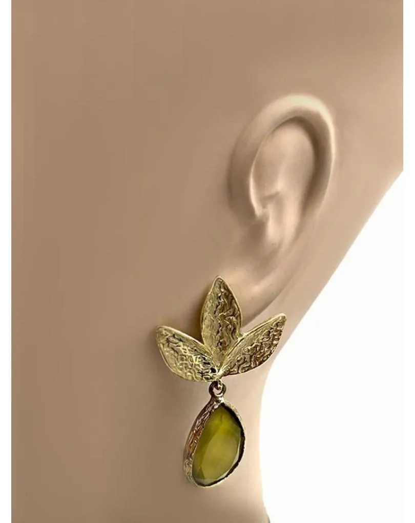 PENDIENTES DE PIEDRA SENCILLOS Y ELEGANTES CON HOJAS DORADAS