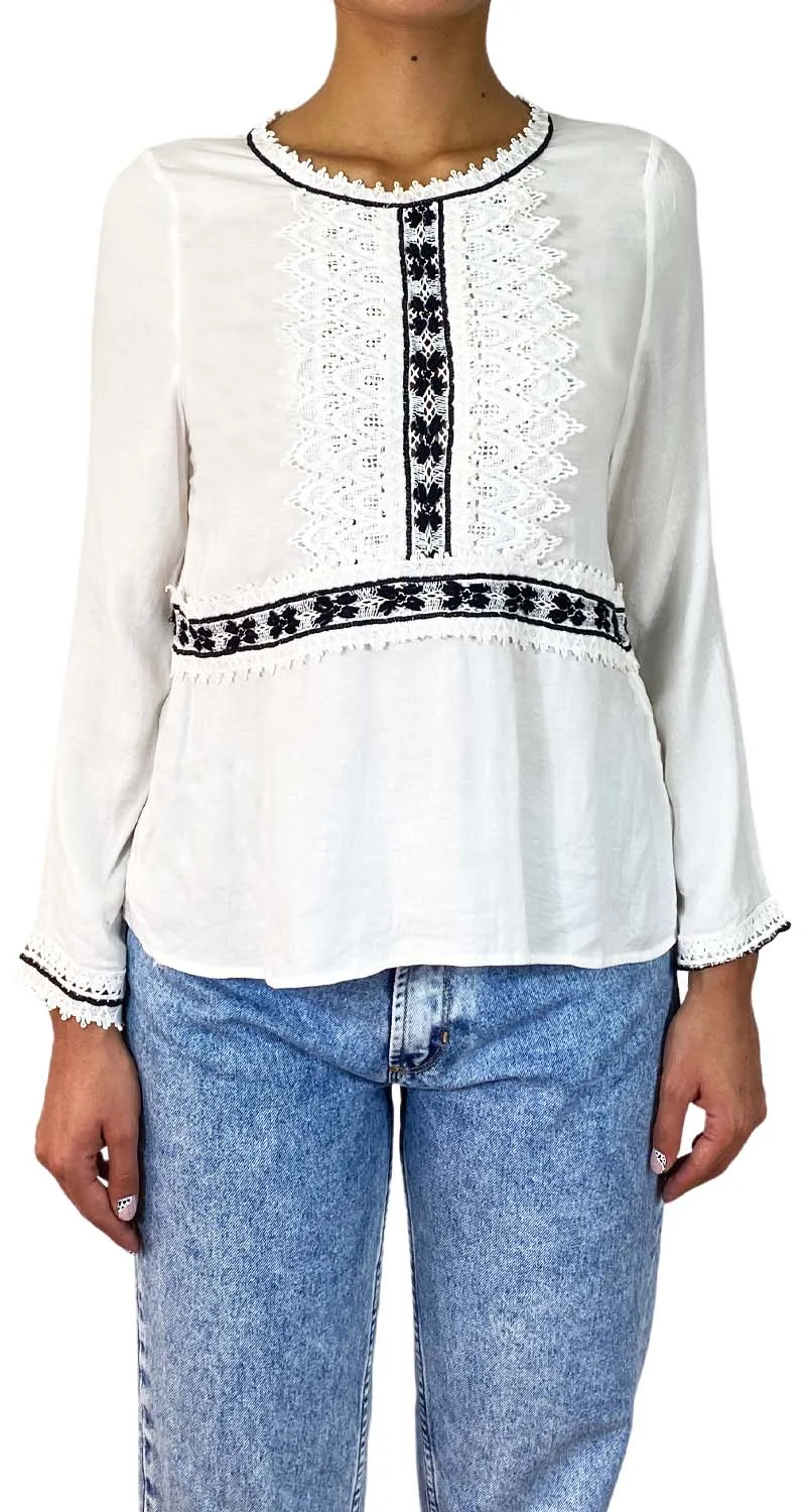 RAPSODIA Polera Blanca Detalle Macrame