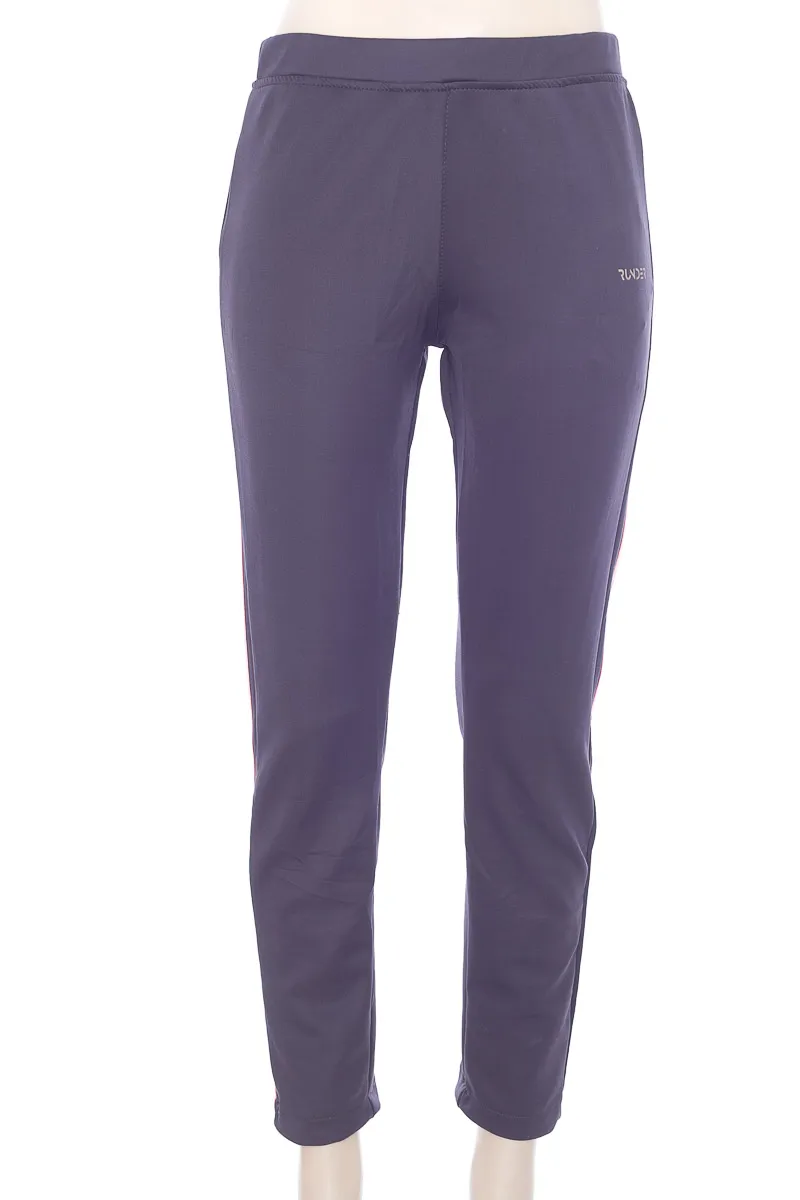ROPA DEPORTIVA / SALIDA DE BAñO COLOR GRIS  RUNDER