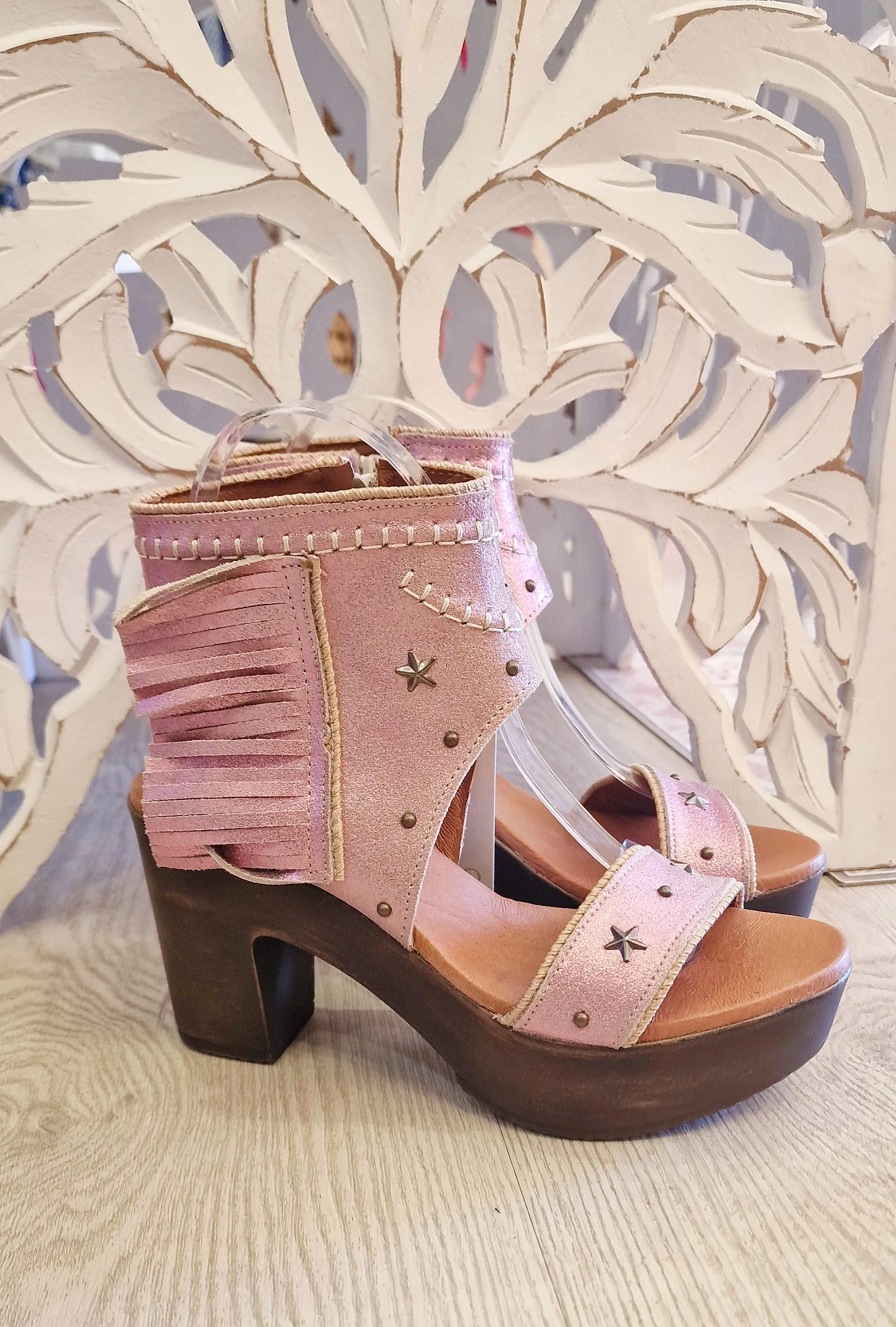 Sandalia piel flecos rosa glitter