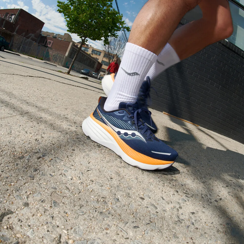 SAUCONY HURRICANE 24 ZAPATILLAS DE RUNNING  SS24