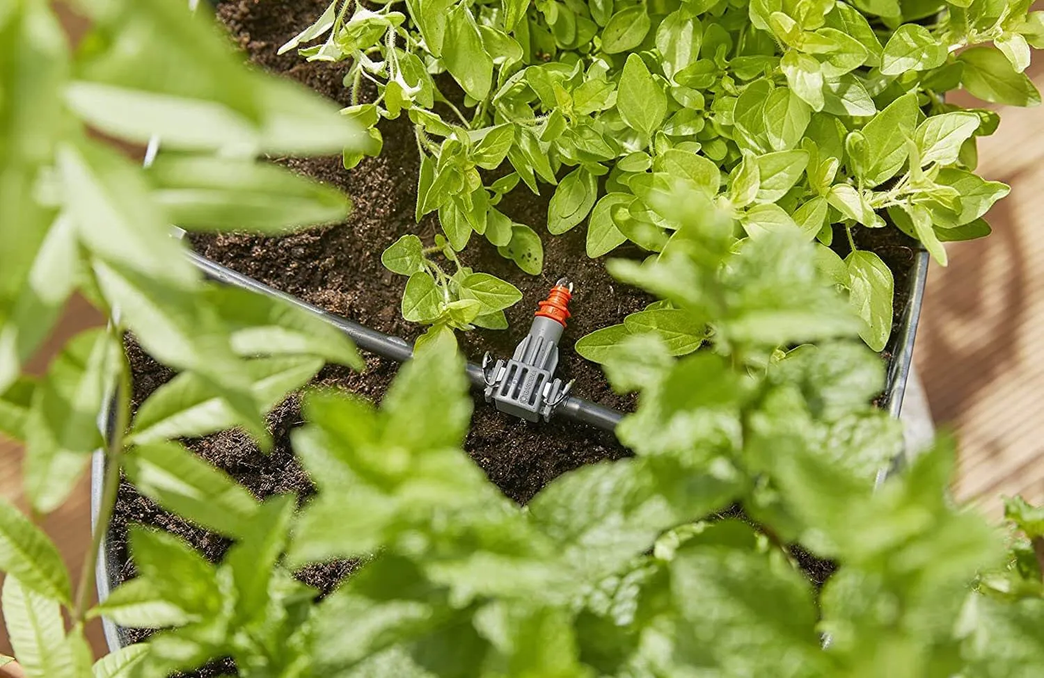 SISTEMA DE RIEGO AUTOMáTICO PARA JARDINERAS GARDENA 140720