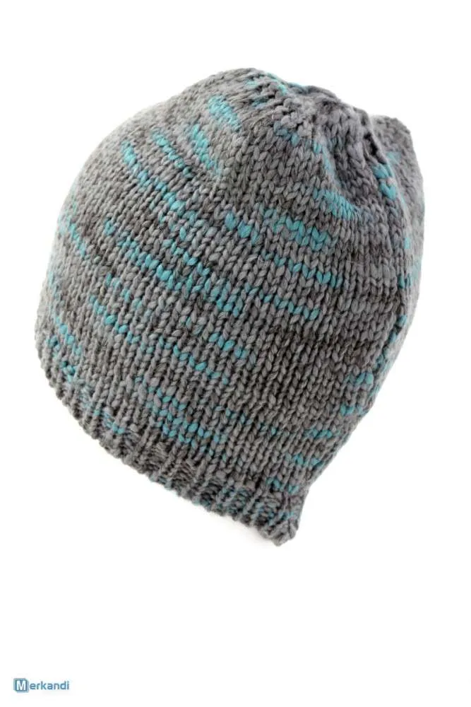 Stock de gorros de mujer Ermanno Scervino