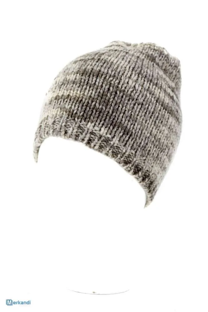 Stock de gorros de mujer Ermanno Scervino