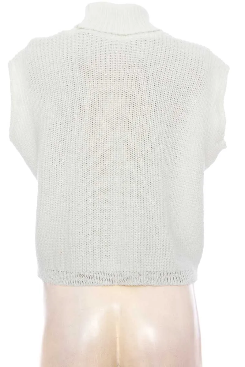 SWEATER COLOR BLANCO  CLOSEANDO