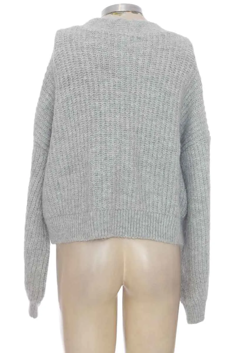 SWEATER COLOR GRIS  STRADIVARIUS