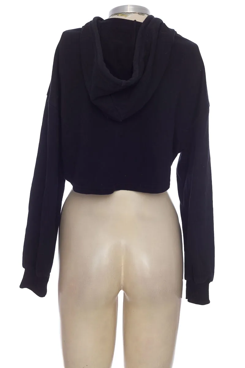 SWEATER COLOR NEGRO  BELIEVE
