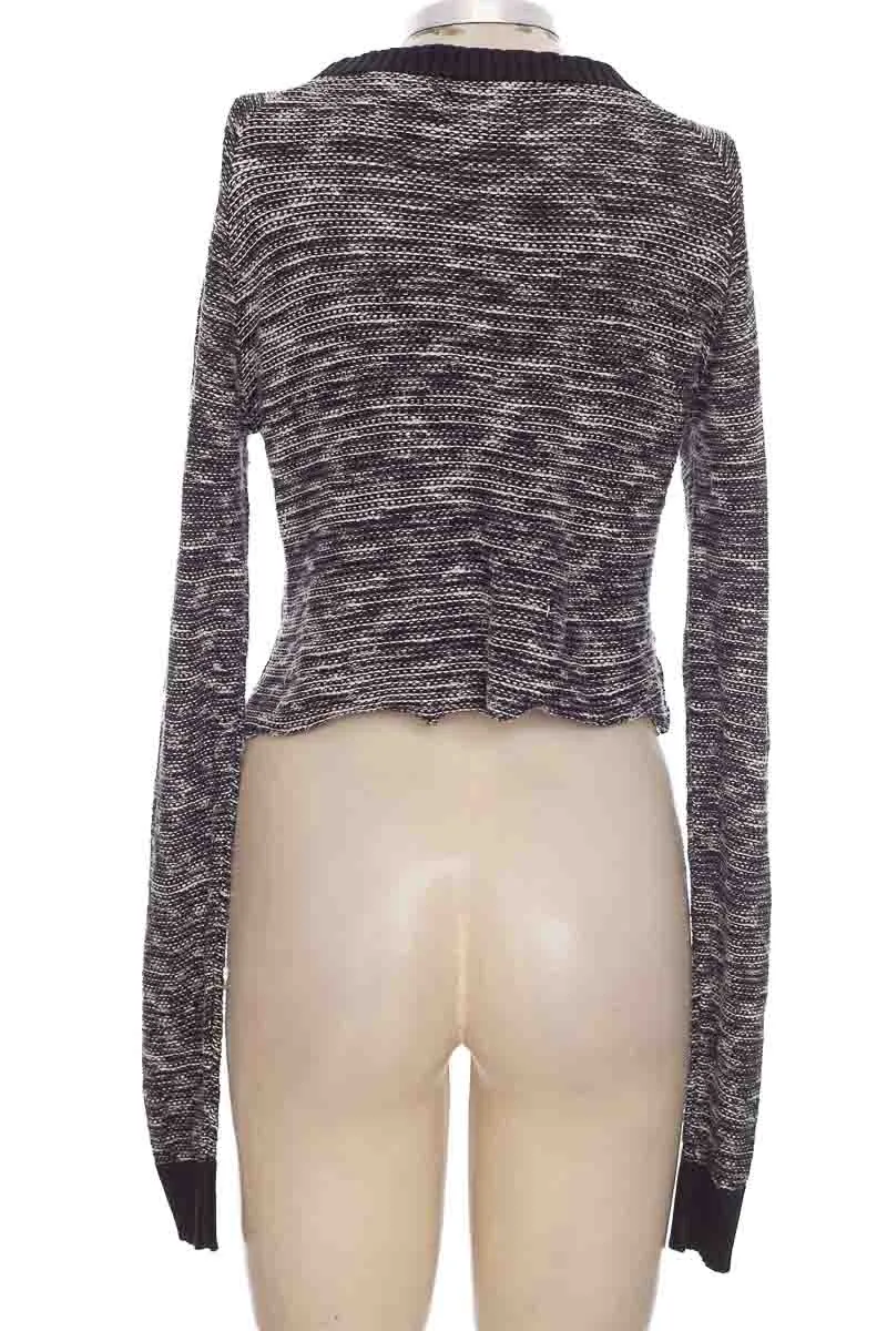 SWEATER COLOR NEGRO  KOAJ